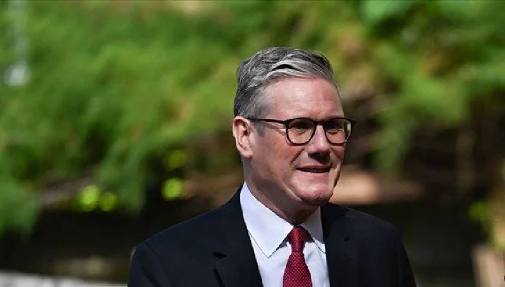 İngiltere Başbakanı Starmer ile İran Cumhurbaşkanı Pezeşkiyan telefonda görüştü