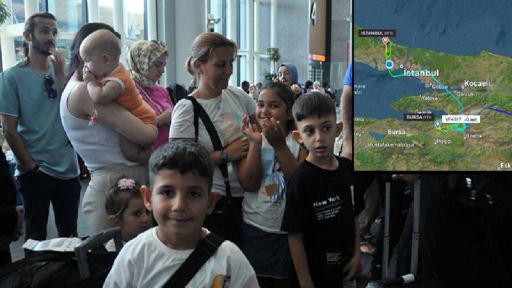Yürekler ağza geldi! A Jet uçağının iniş takımları açılmayınca pisti defalarca pas geçti...