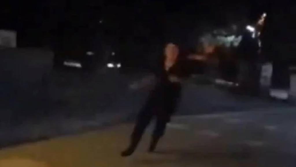 Bir dehşet de Yozgat'ta! Önüne geleni bıçakladı: Ölü ve yaralılar var...