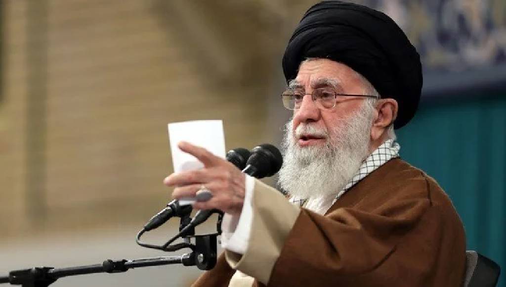Hamaney'den ABD ile nükleer müzakereler için hem uyarı hem açık kapı: "Düşmana güvenmeyin"
