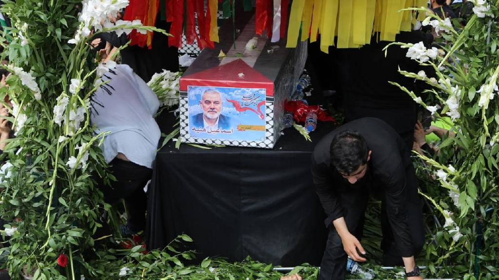Heniyye Katar'da defnedilecek... Tüm camilerde gıyabi cenaze namazı kılınacak