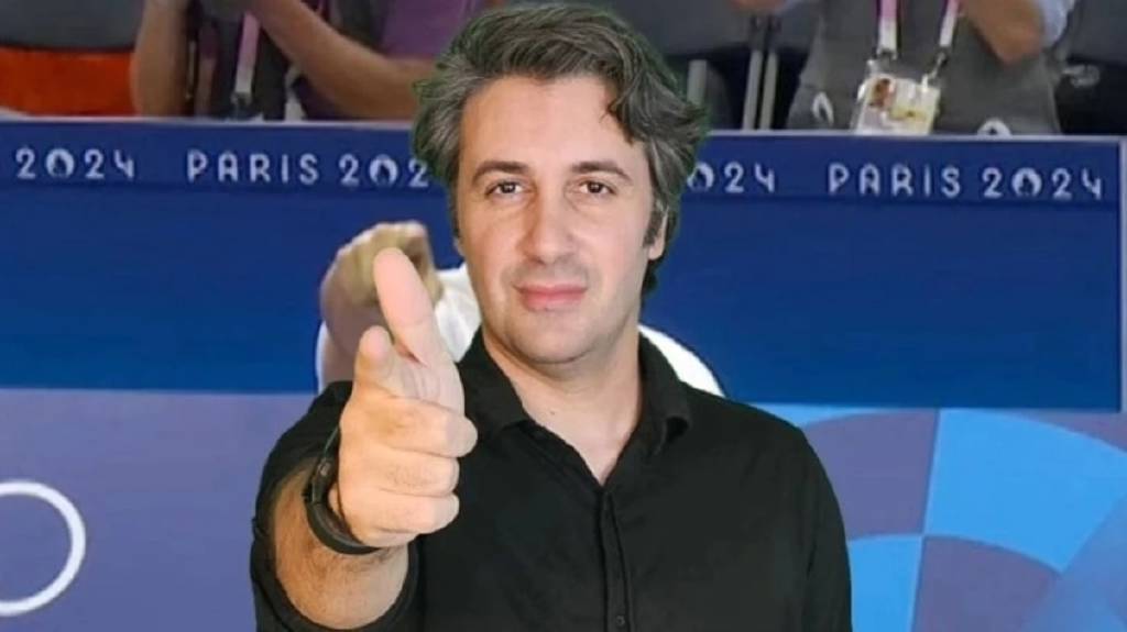 Sosyal medyada gündem oldu... Eksi 1.75 fizik netiyle fizik bölümünü kazandı! Yusuf Dikeç pozu verdi...