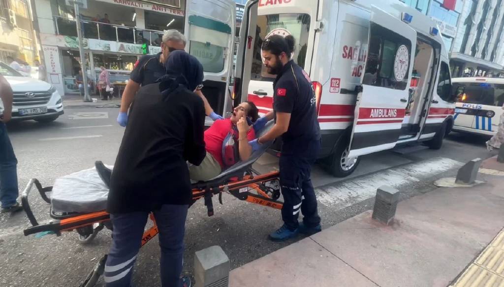 Samsun'da hamile kadının doğumu sokak ortasında başladı