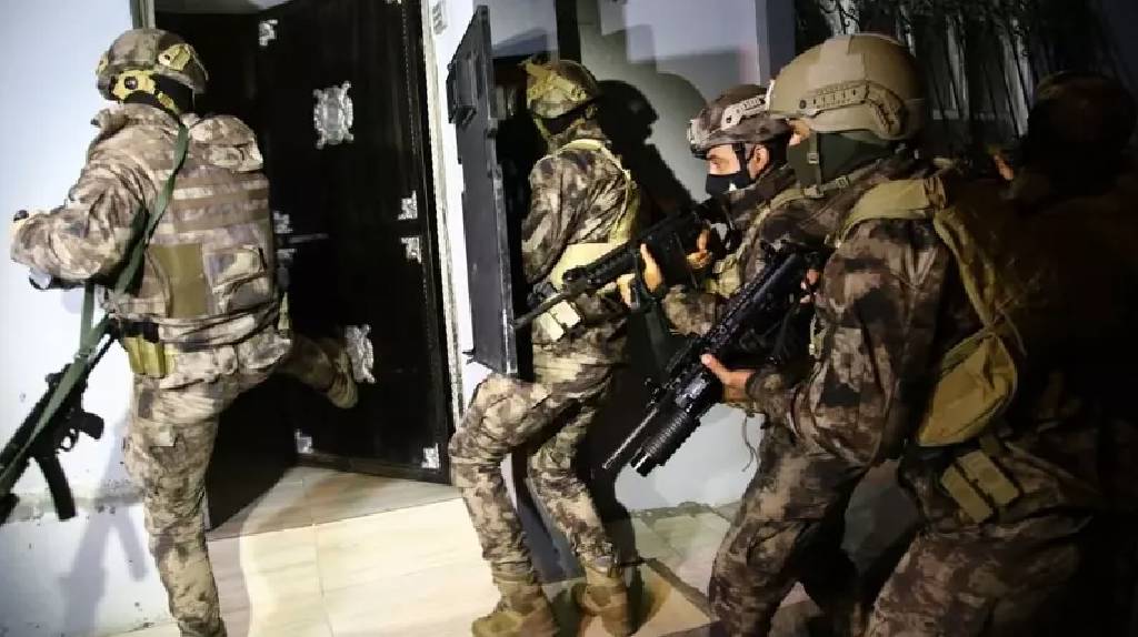 4 ilde KUYU-15 operasyonu: 30 şüpheli yakalandı