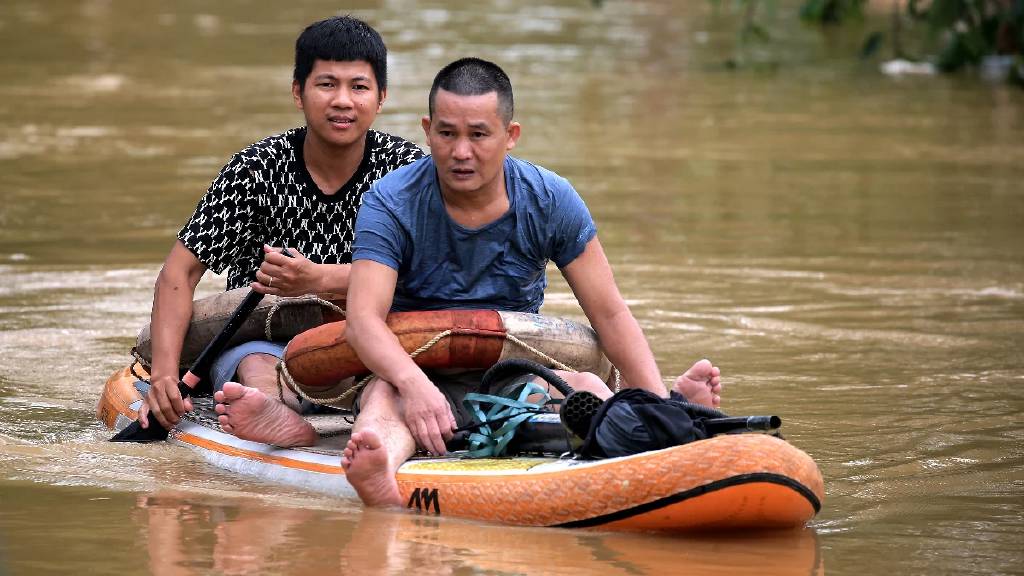 Vietnam'ı tayfun vurdu: Can kaybı 127'ye yükseldi