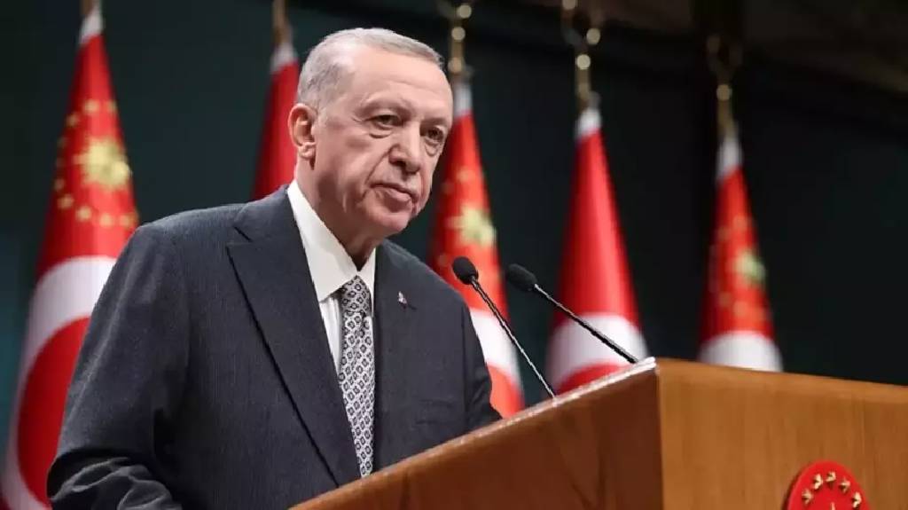 Cumhurbaşkanı Erdoğan imzaladı! Ak Parti'de kongre süreci resmen başladı