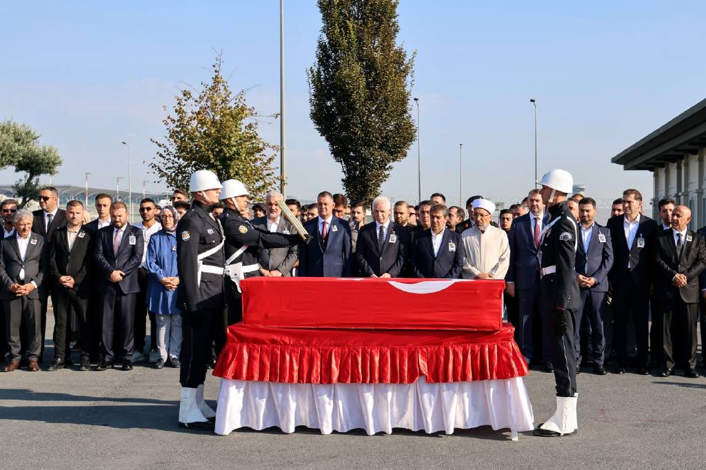 İsrail'in katlettiği Ayşenur Ezgi Eygi'nin cenazesi İstanbul'a getirildi