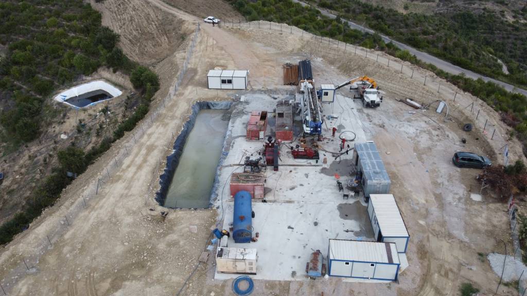 Mahallede büyük heyecan! Petrol için 3'üncü sondaj vuruluyor