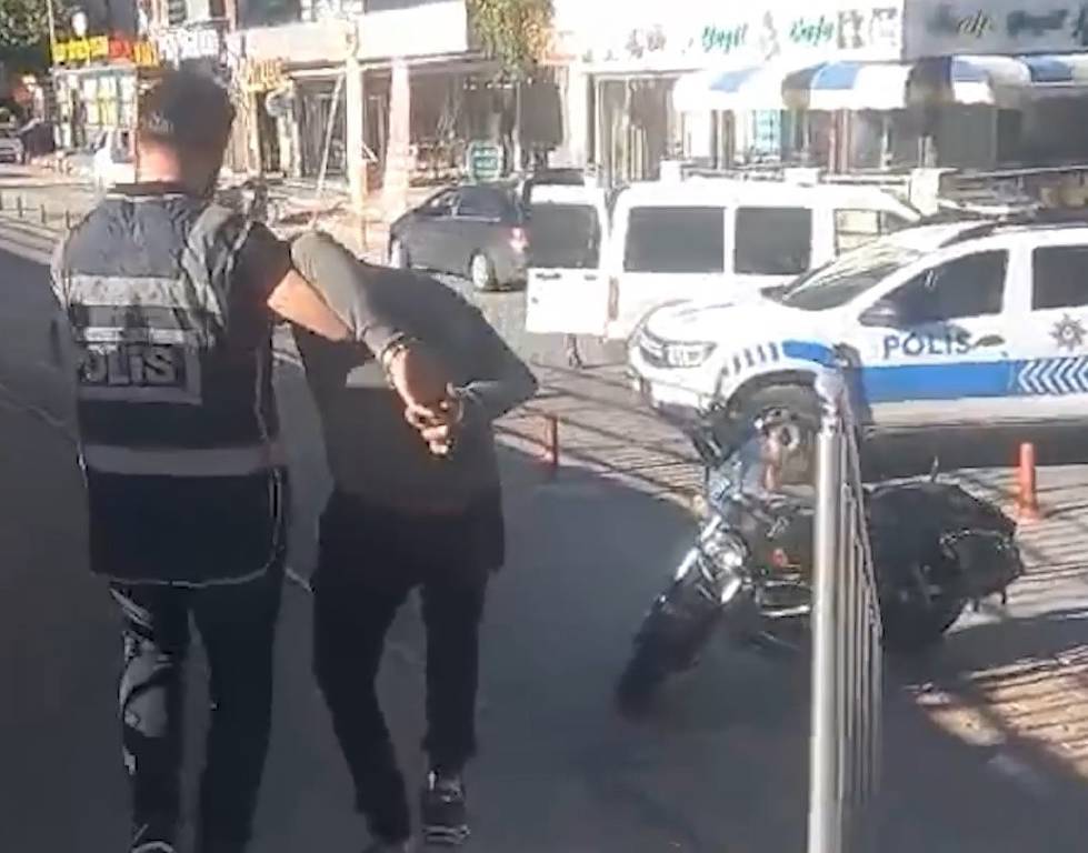 Çocuğun cinsel istismarı suçundan aranan sapık yakalandı