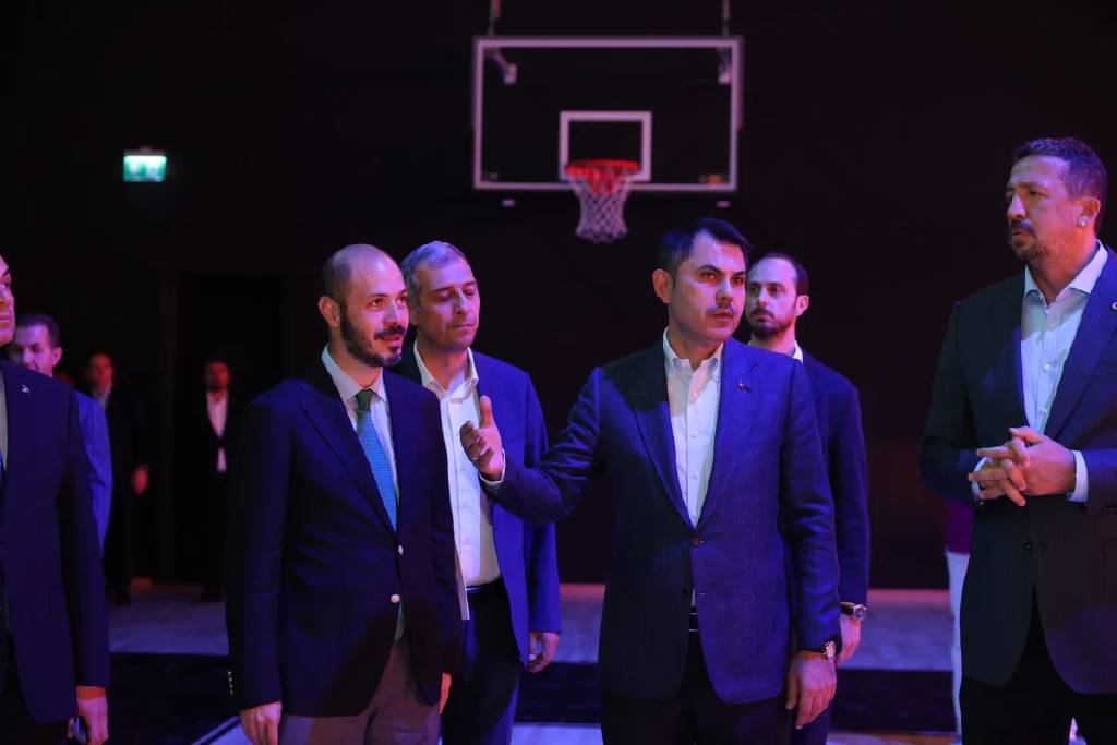 Murat Kurum, Vaniköy'deki kaçak yapı hakkında konuştu: Uyarılarımızı görmemizlikten geldiler