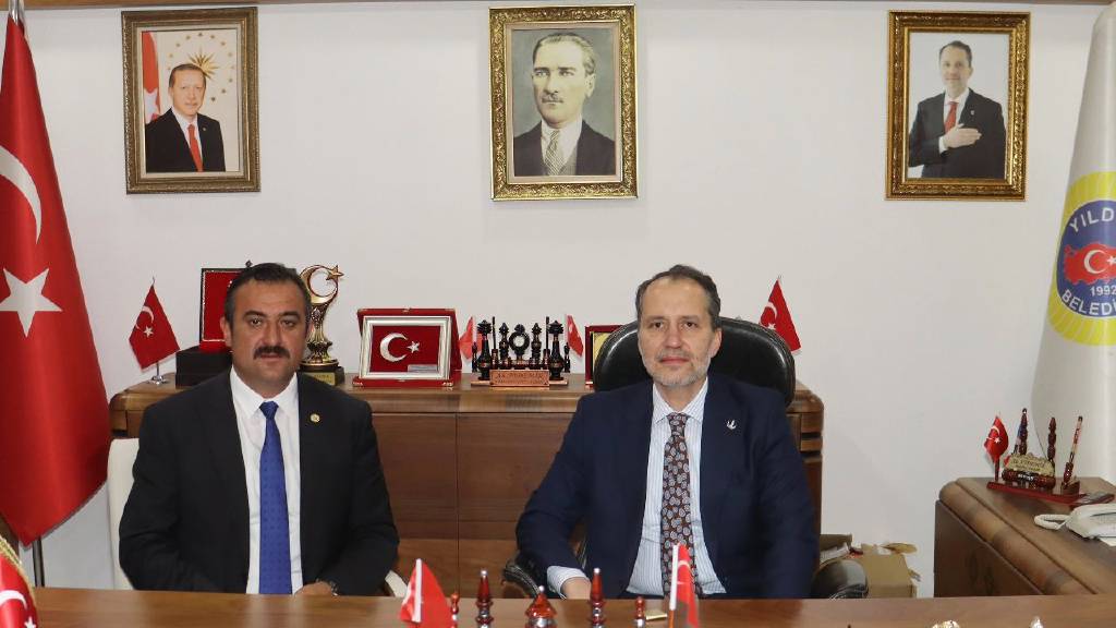 Yeniden Refah Partisi'nde bir deprem daha: Ali Aydemir meclis üyeleriyle birlikte istifa etti