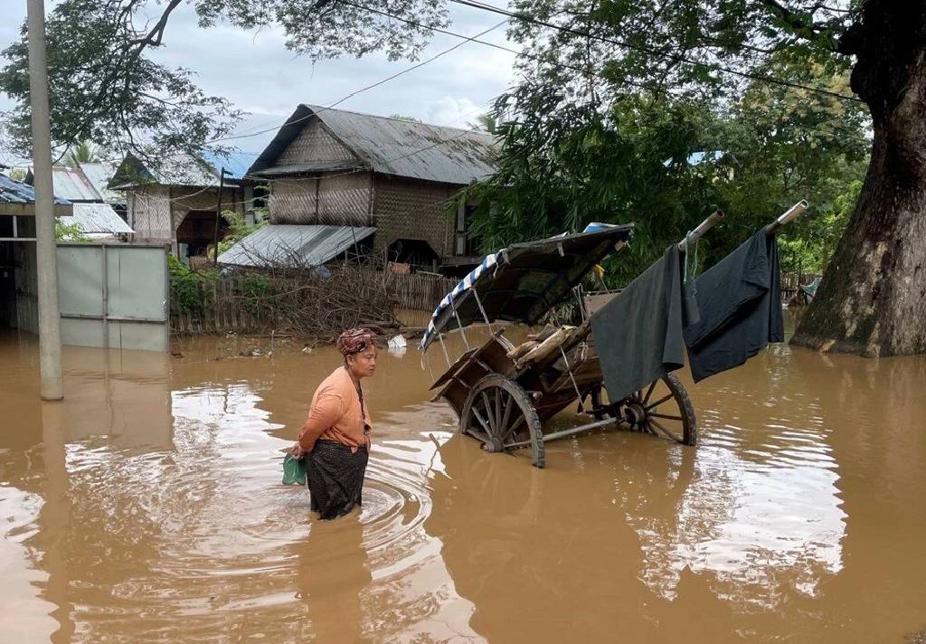 Myanmar sular altında! 74 kişi öldü, 24 baraj yıkıldı