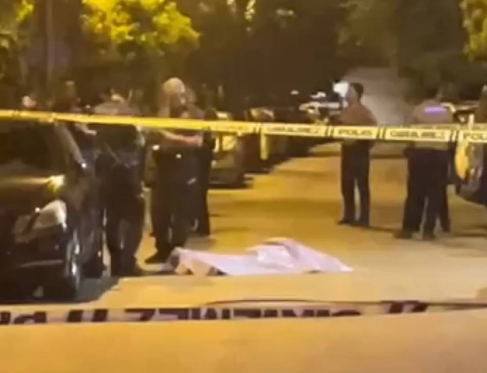 Bıçakladığı iki kişiden biri öldü! Polisin çalışmasını izlerken yakayı ele verdi…