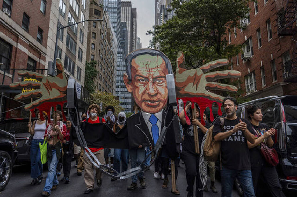 New York'ta binlerce kişi İsrail Başbakanı Netanyahu'yu protesto etti