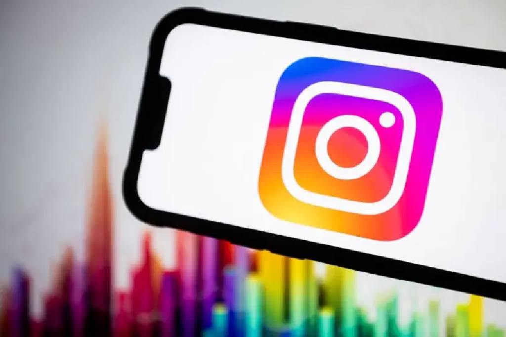 Artık genç hesabı var... Instagram reşit olmayan kullanıcılara yeni kısıtlamalar getirdi