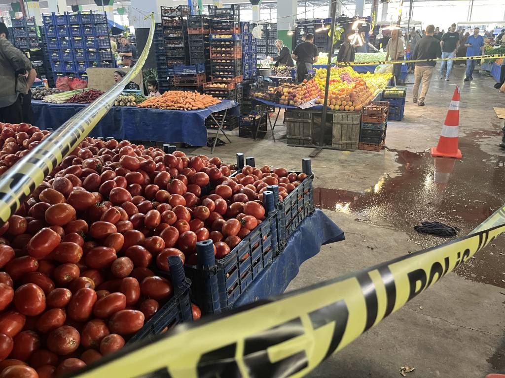 Kocaeli'de ‘Adam mısın sen?’ kavgası! Pazar esnafı öldü, katili kaçtı…