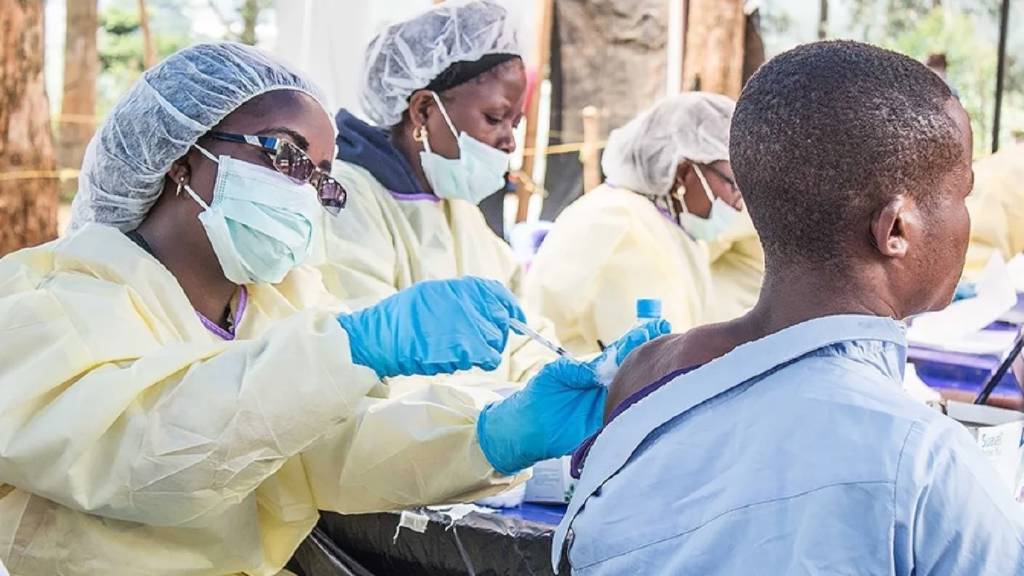 Uganda'da Ebola virüsünden 2 yıl sonra ilk can kaybı!