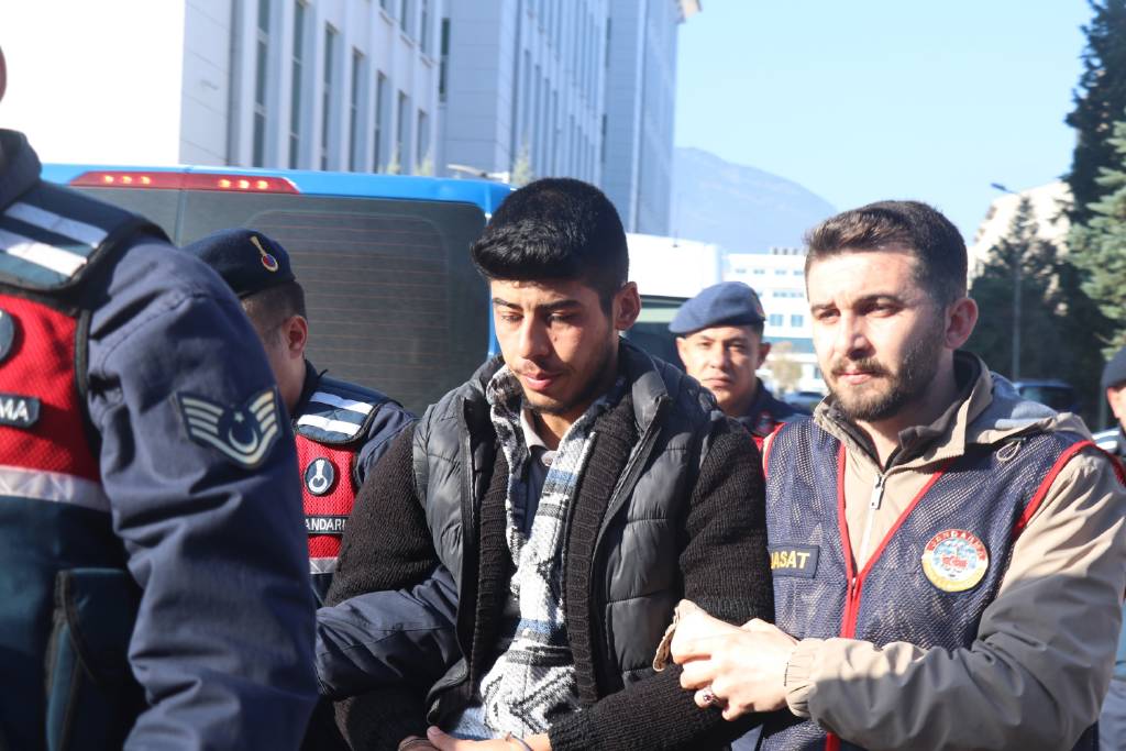 8 yıl boyunca planlanan cinayette yeni detay! Tüfek fişeklerini sobada yaktı…
