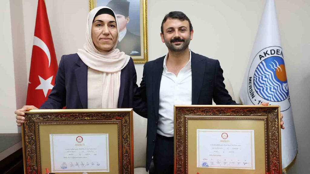 Mersin Akdeniz Belediyesi'ne kayyum atandı