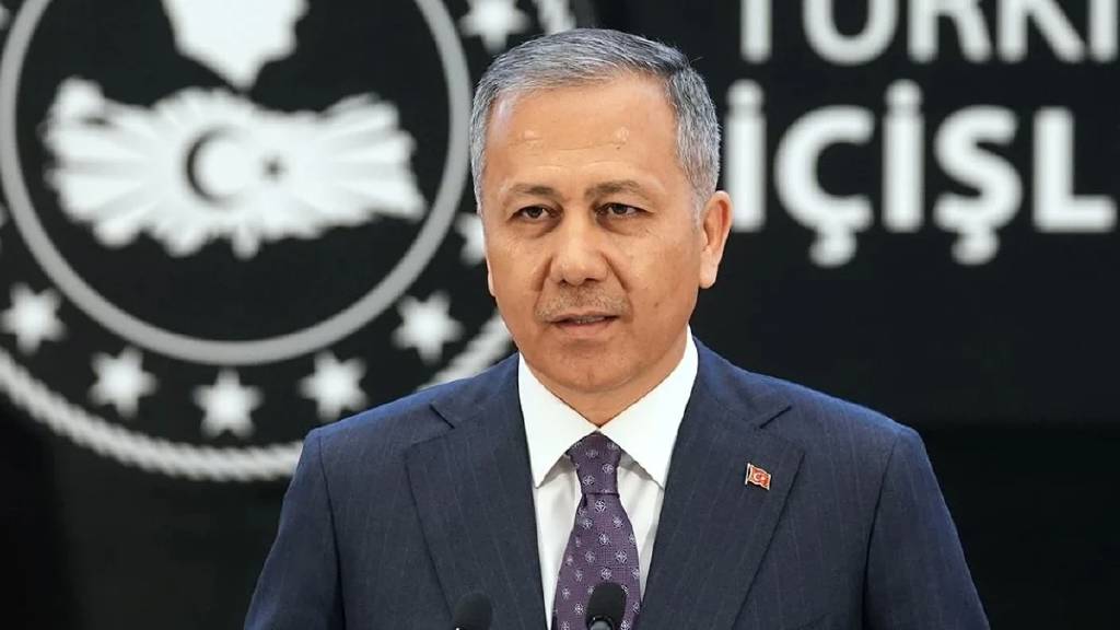 Bakan Yerlikaya Bolu Kartalkaya'daki yangınla ilgili son durumu paylaştı