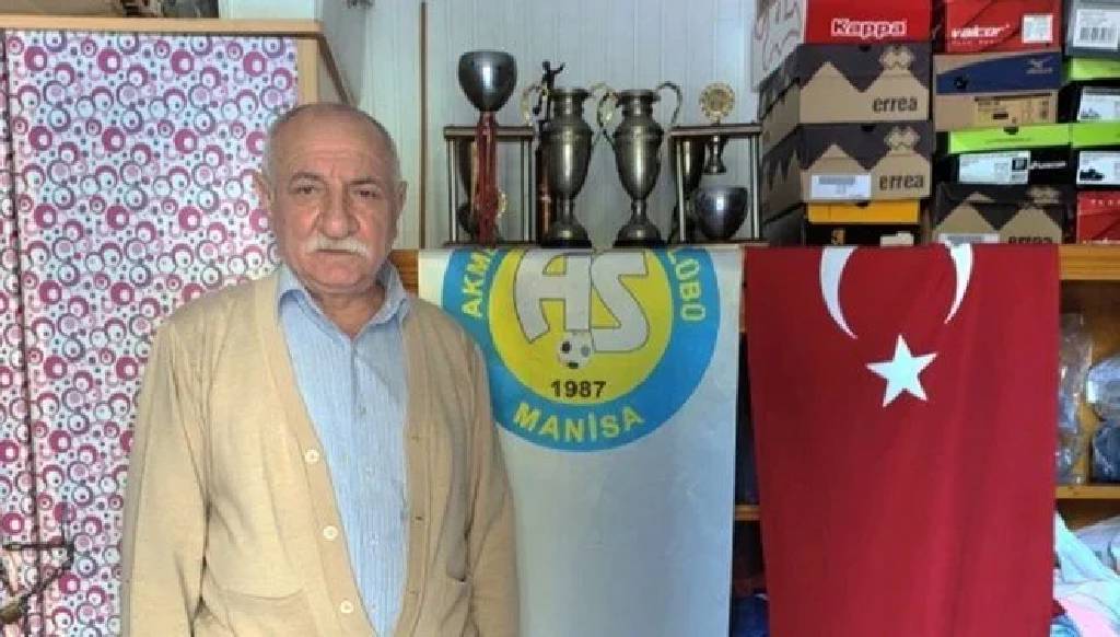 Kulüp başkanı maç izlerken kalp krizi geçirip hayatını kaybetti...
