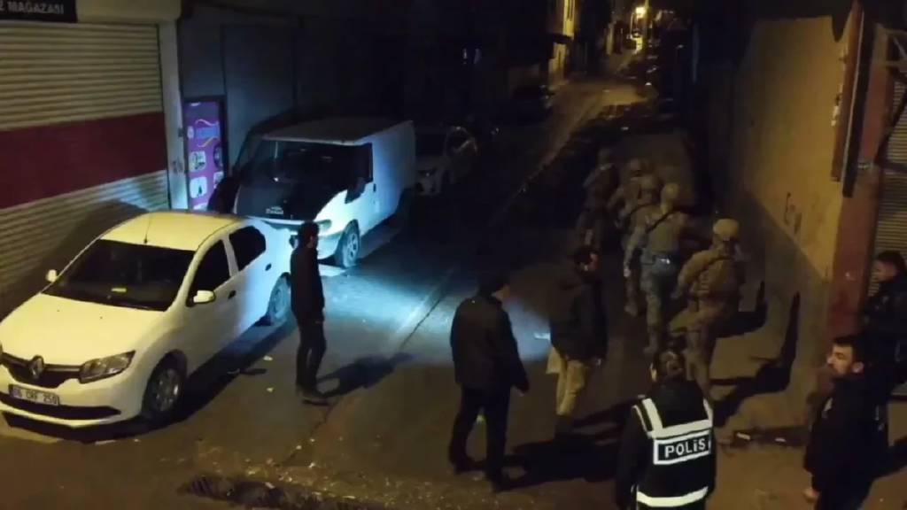 Şanlıurfa’da uyuşturucu operasyonunda 25 şahıs tutuklandı