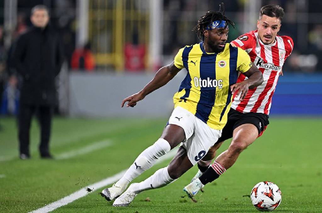 Allan Saint-Maximin'in, sezonu İtalya'nın Napoli kulübünde tamamlayabileceği iddia ediliyor