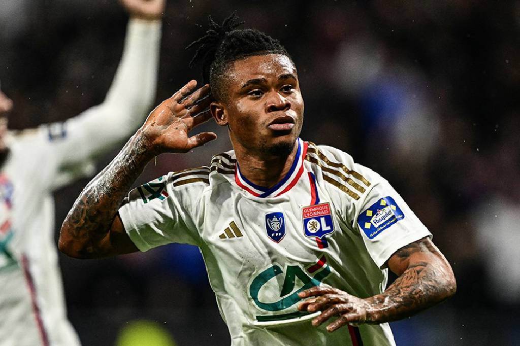  Fransa ekibi Lyon, 22 yaşındaki forvet oyuncusu için Bundesliga ekibi Hoffenheim ile anlaşmaya vardı