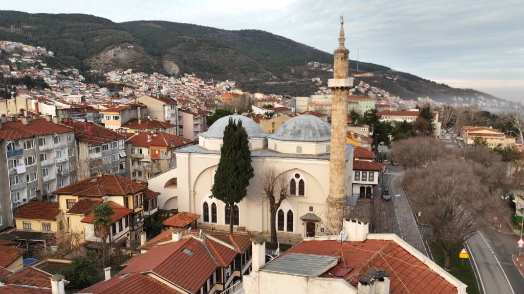 Tarihi Şehadet Camii'nde çökme tehlikesi! 600 yıllık yapı sahipsiz kaldı