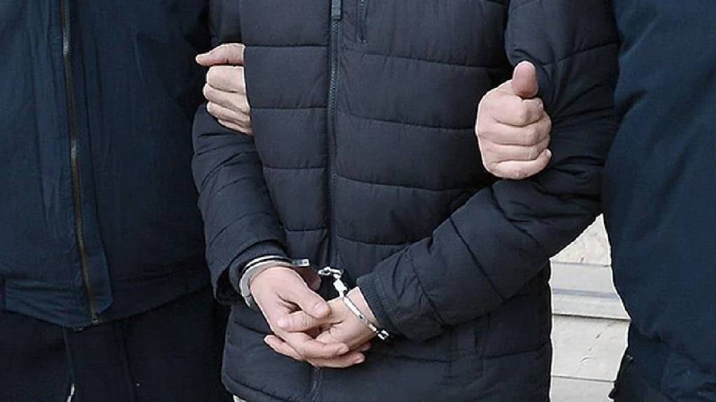 Beşiktaş Belediye Başkanı Rıza Akpolat'a gözaltı kararı