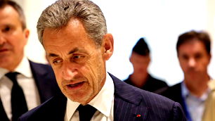 Fransa'nın eski Cumhurbaşkanı Sarkozy, 10 yıl hapis ve siyasi yasakla karşı karşıya!