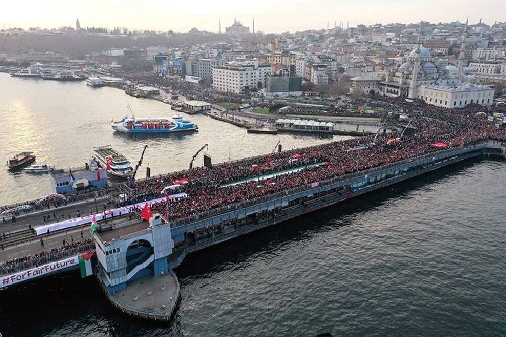 Tarihi buluşma! İstanbul’da yüz binler Gazze için yürüyor...