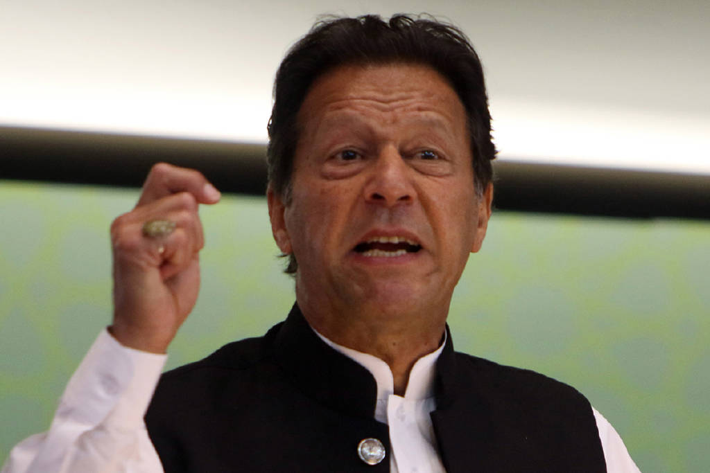 Pakistan’da Imran Khan destekçileri, 14 yıl hapis cezasını protesto etti