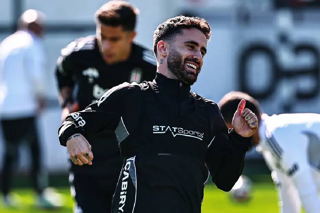 Beşiktaş'ın derbi 11'i belli oldu: Rafa Silva'da son durum