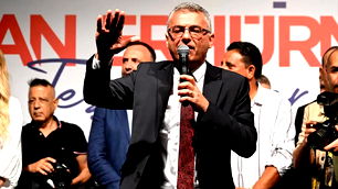 KKTC'de seçimİ kazanan Tufan Erhürman'a tebrik mesajları