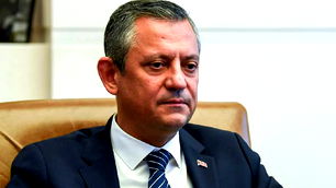 Özgür Özel'den "Türkiye şikayeti"