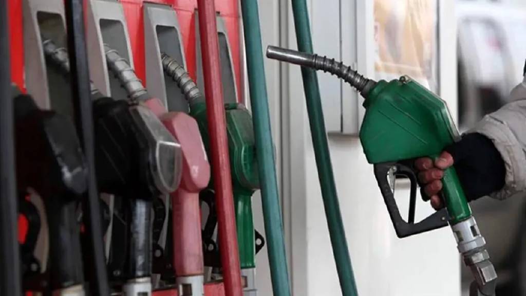 Akaryakıt fiyatları bir kez daha değişiyor: Motorine zam geliyor