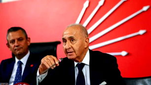 Eski CHP Genel Başkanı Hikmet Çetin, hastaneye kaldırıldı