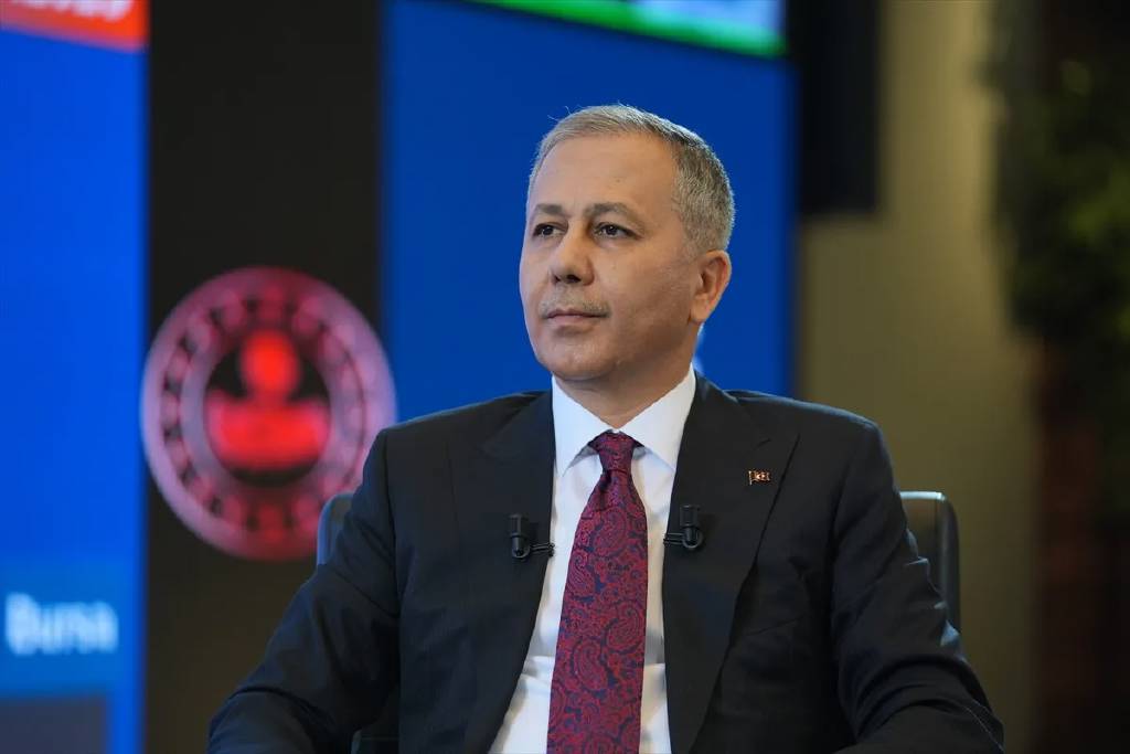 "1 yılda 6 defa kırmızı ışık ihlali yapanların ehliyeti iptal ediliyor"