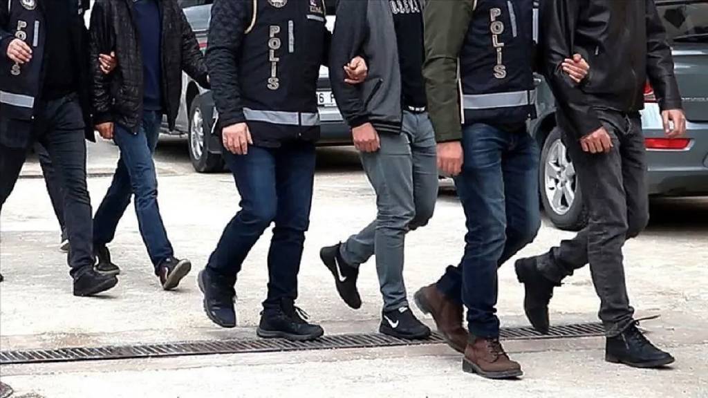 18 yıl önce kurulmuştu: "6 Fetöcü yakalandı"