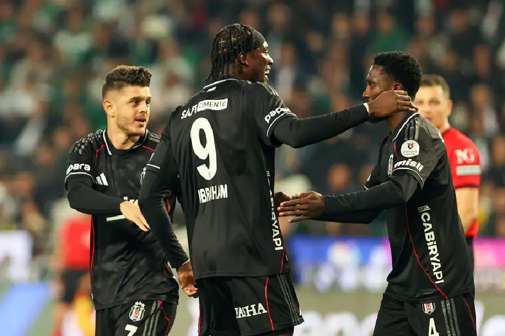 Beşiktaş, Konya deplasmanında moral buldu