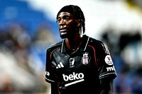 Kaçan penaltı sonrası Abraham'dan derbi paylaşımı