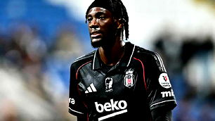 Kaçan penaltı sonrası Abraham'dan derbi paylaşımı