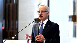 Türkiye’yi iletişimde ileriye taşıyacak 5G ihalesi tamamlandı