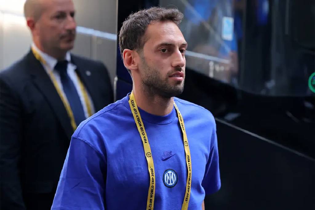 Galatasaray'dan Hakan Çalhanoğlu açıklaması geldi