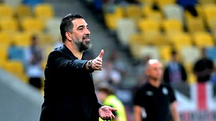 Arda Turan'ın rotasyon kararı Ukrayna'da tepki çekti
