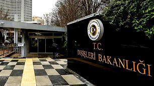 "3 Milletvekili bugün yurda dönüyor"