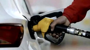 Benzin fiyatlarında yeni zam yolda