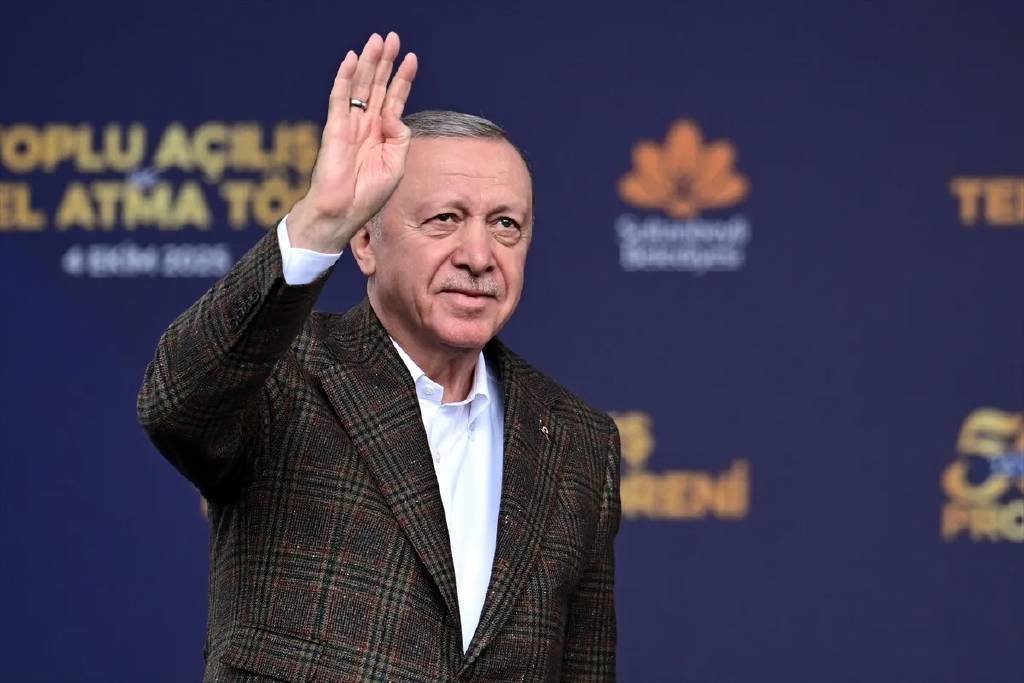 Erdoğan, yaptığı konuşmada CHP’yi sert sözlerle eleştirdi