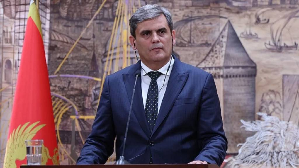 Karadağ'ın Türkiye'ye yönelik vize uygulamasında geri adım